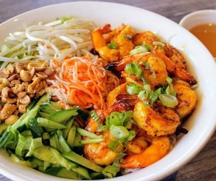 B4 Bun Nu0ng Tom - Vermicelli Noodles with Grilled Shrimp 