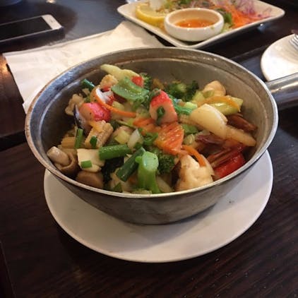 Seafood In Hot Pot - Com Tay Cam Do Bien